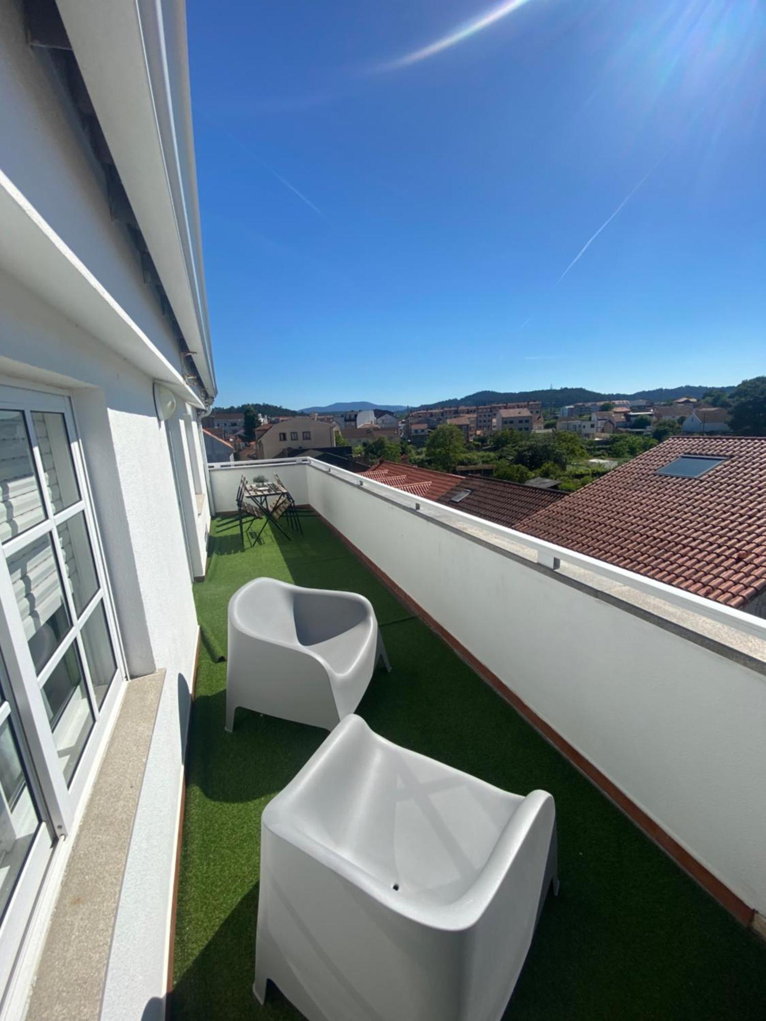 Avenida 37 Apartment Caldas De Reis Exterior photo